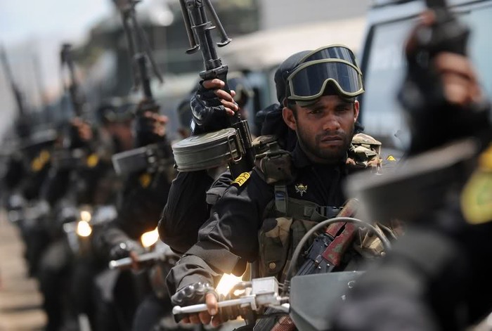 Quân đội Sri Lanka diễu binh phô diễn sức mạnh ảnh 7